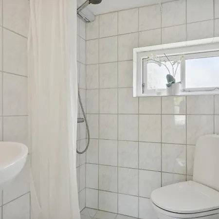 Ferienhaus 2 Bedroom Stunning In Nordenbro Vesteregn