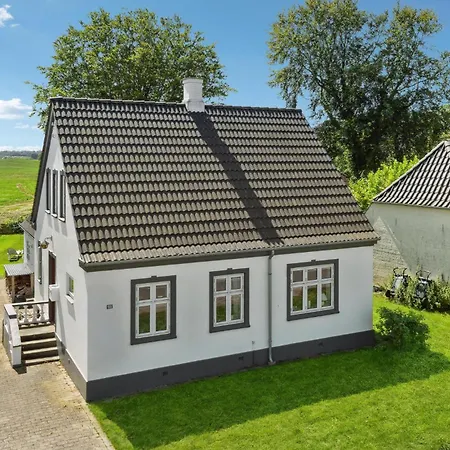 Holiday home 2 Bedroom Stunning In *