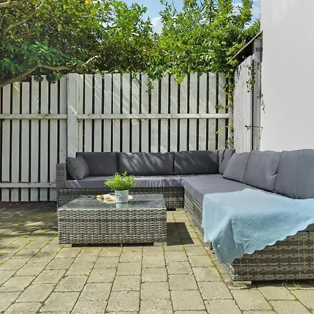 Vakantiehuis 2 Bedroom Stunning In